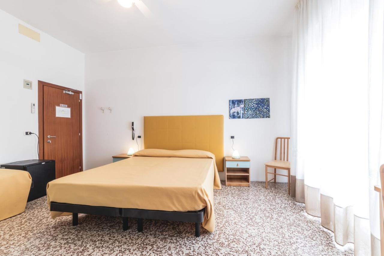 B&B Moresco Cattolica Exterior foto